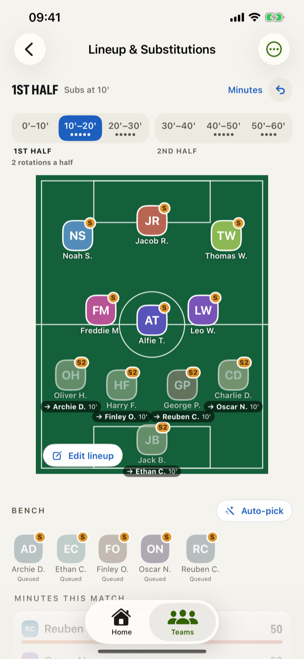 The same pitch with a later window selected: the players coming off are dimmed, each tagged with who replaces them and at what minute.